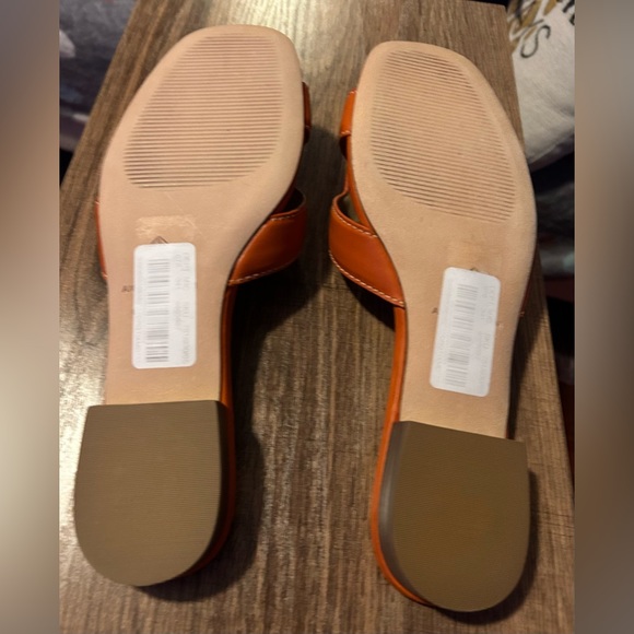 NEW- Antonio Melani Carrah shoes - Picture 4 of 5